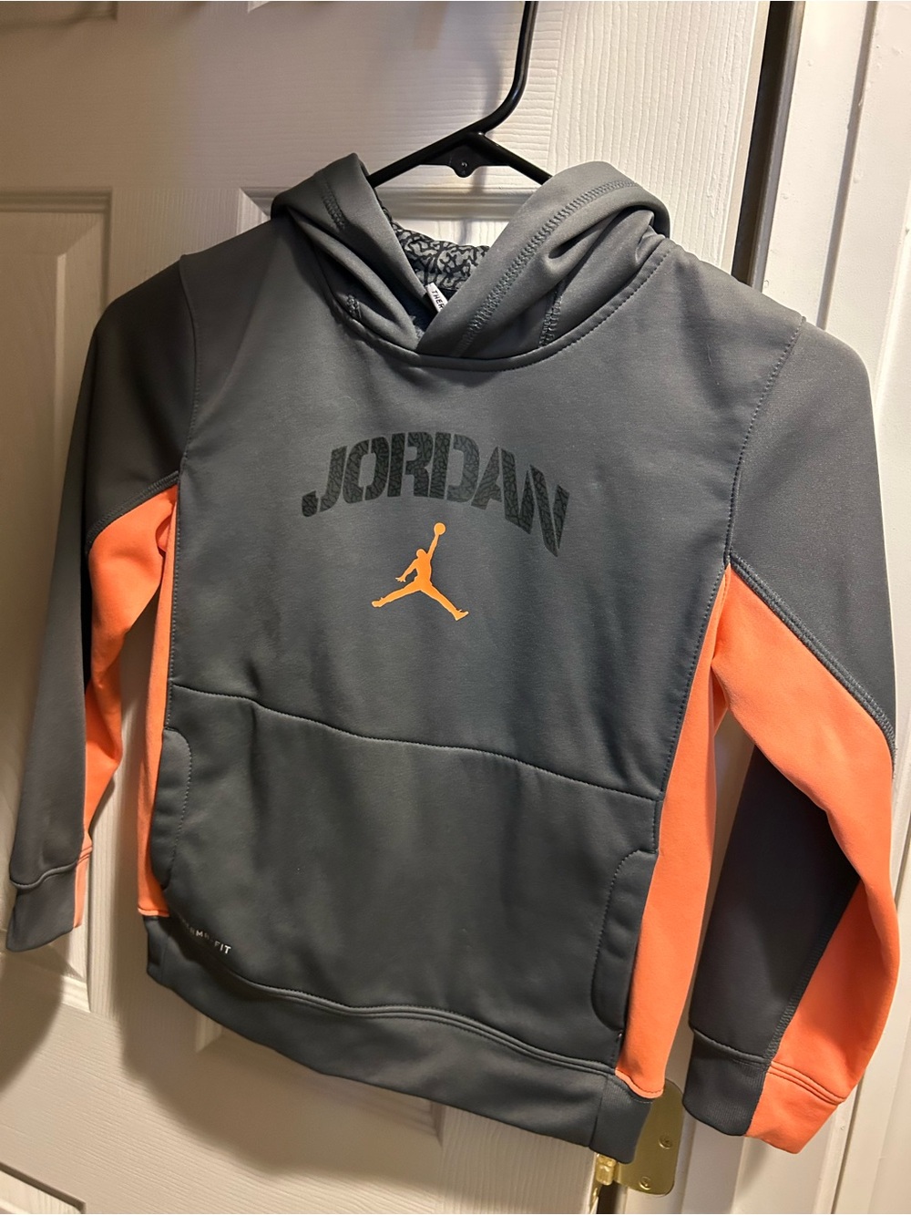 Jordan Youth Therma-FIT Pullover Hoodie - Gray & Orange